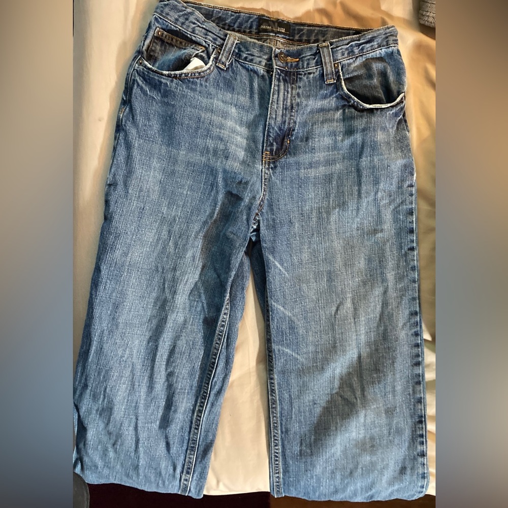 Old Navy women’s jeans, size 6 wide leg